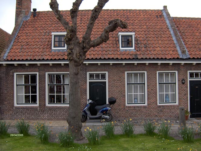 Bestand:Marktplein4 kaal.jpg