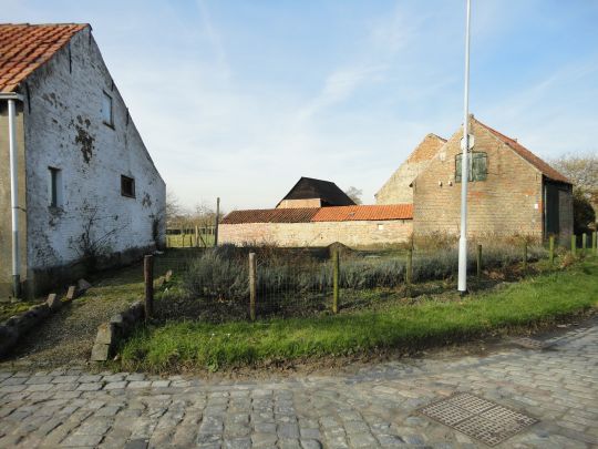 Bestand:Vroegere plaats vd molen s.jpg