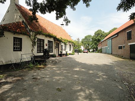 Greveningseweg bij A 22 x.jpg