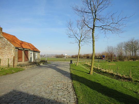 Bestand:Singel naar het Maneschijn x.jpg