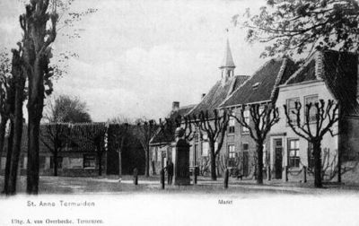 Prentbriefkaart van de Markt